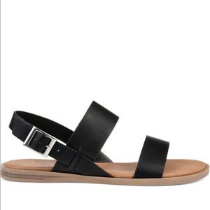 Journee Collection Lavine sandal